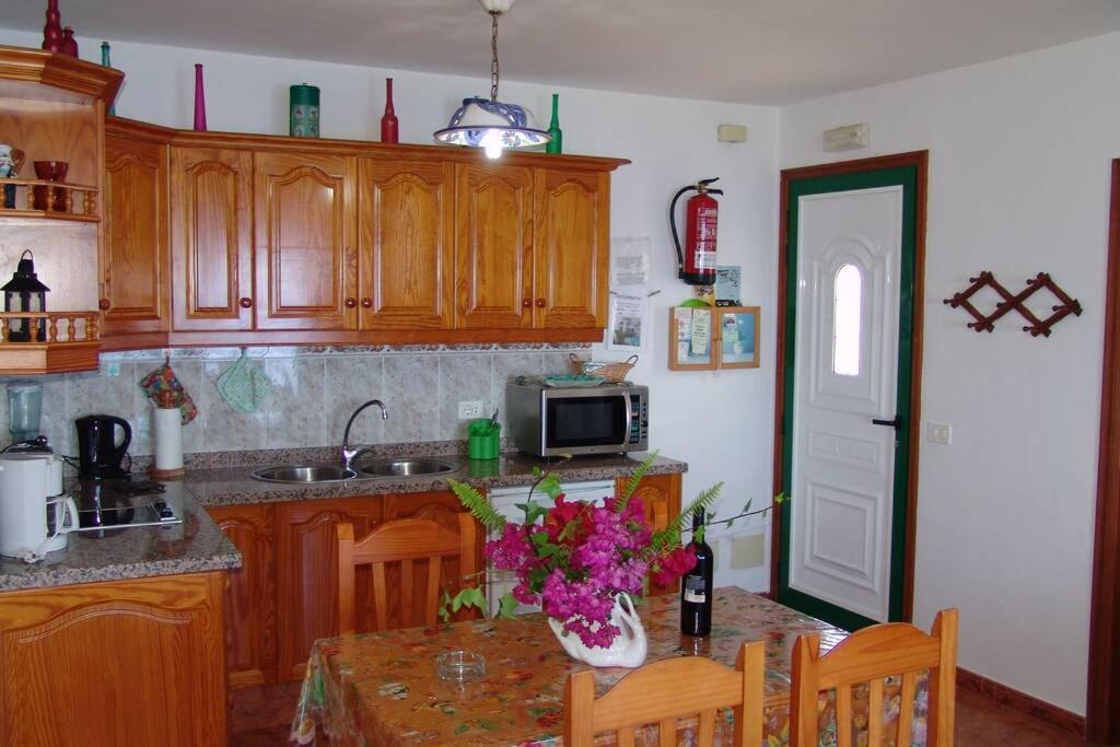 Apartamentos Finca Casa Jardin Tijarafe Ngoại thất bức ảnh